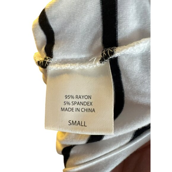 Soma Cool Nights Sleepshirt Size Small Pink Striped Short Sleeve Black White - Picture 4 of 4